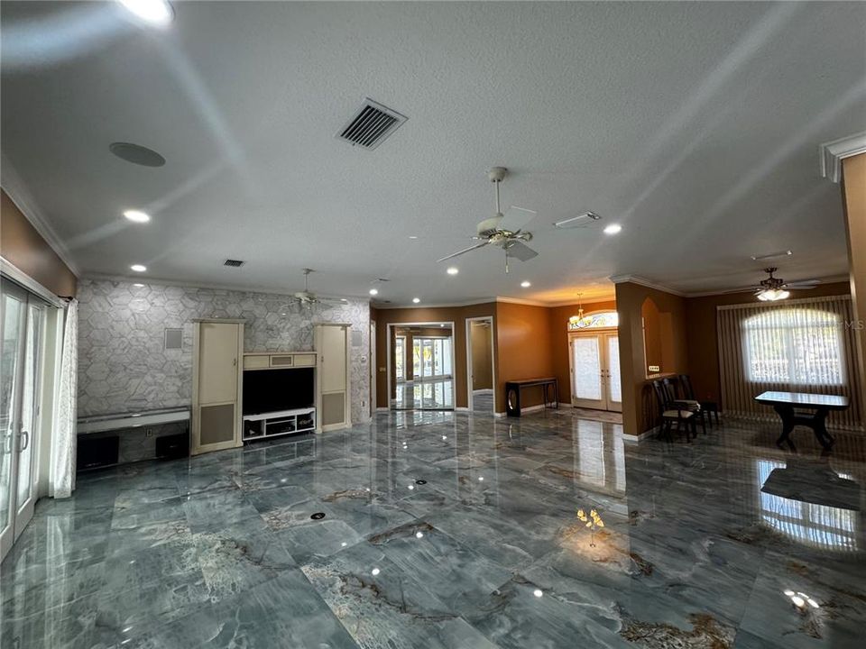 For Rent: $5,500 (5 beds, 3 baths, 2953 Square Feet)