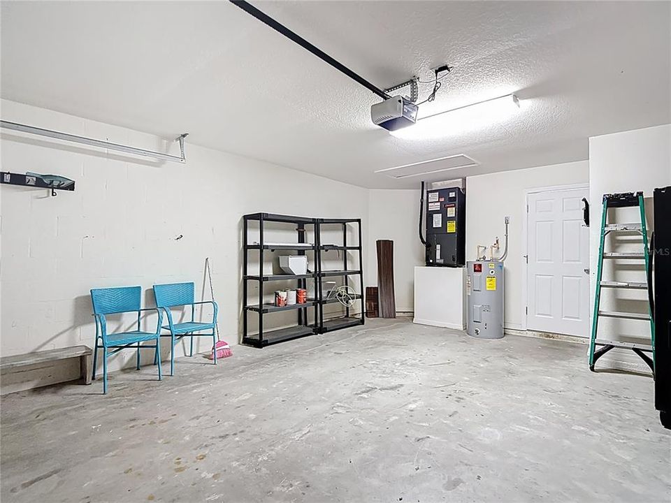 For Sale: $299,900 (3 beds, 2 baths, 1501 Square Feet)