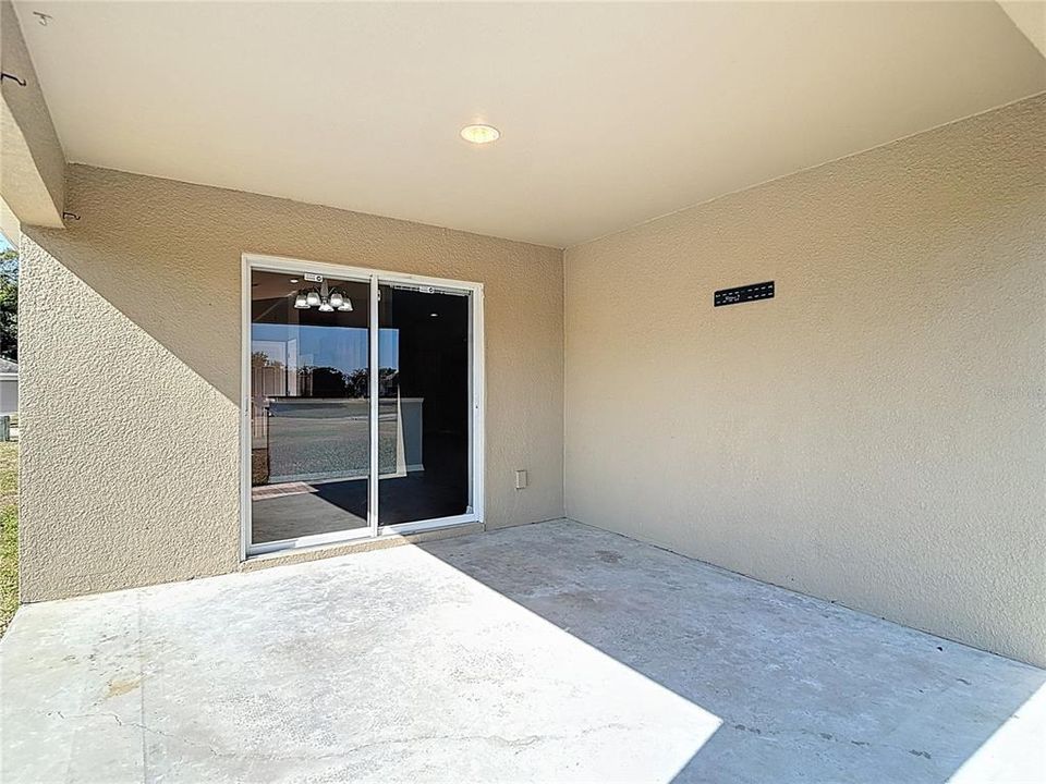 For Sale: $299,900 (3 beds, 2 baths, 1501 Square Feet)