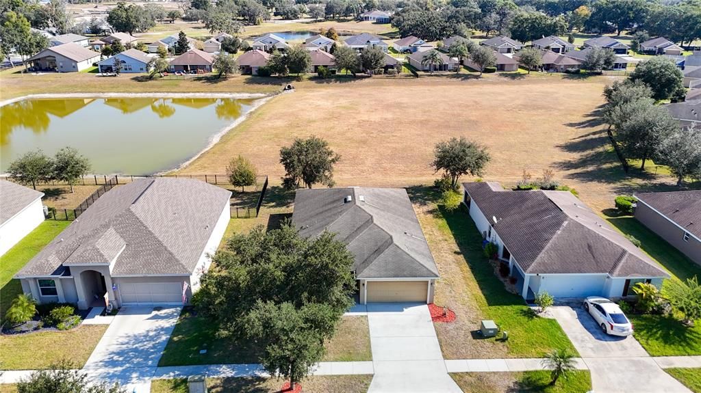 For Sale: $299,900 (3 beds, 2 baths, 1501 Square Feet)