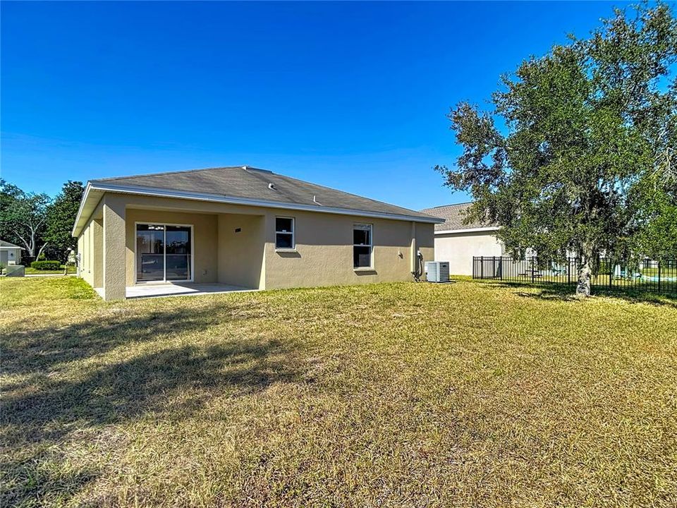 For Sale: $299,900 (3 beds, 2 baths, 1501 Square Feet)