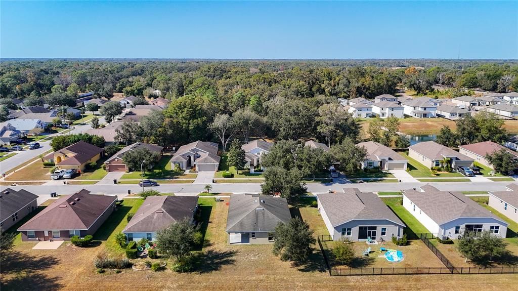 For Sale: $299,900 (3 beds, 2 baths, 1501 Square Feet)