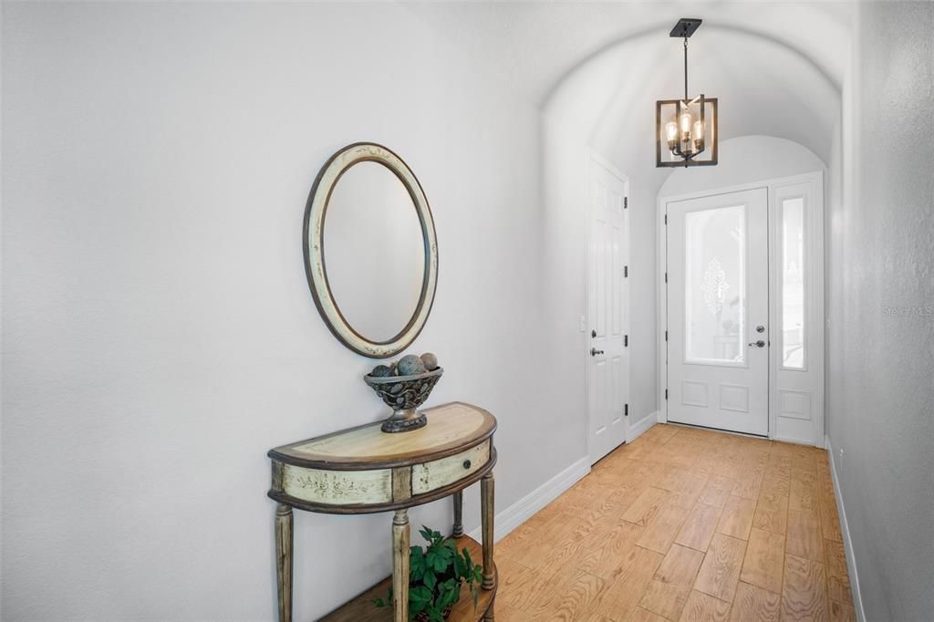 На продажу: $589,000 (2 спален, 2 ванн, 1904 Квадратных фут)