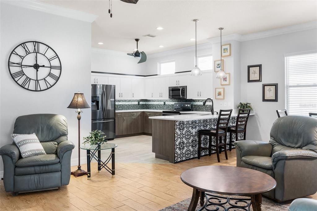 На продажу: $589,000 (2 спален, 2 ванн, 1904 Квадратных фут)