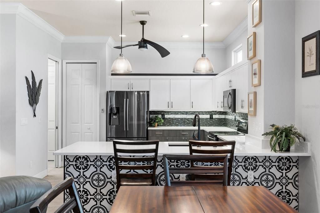 На продажу: $589,000 (2 спален, 2 ванн, 1904 Квадратных фут)