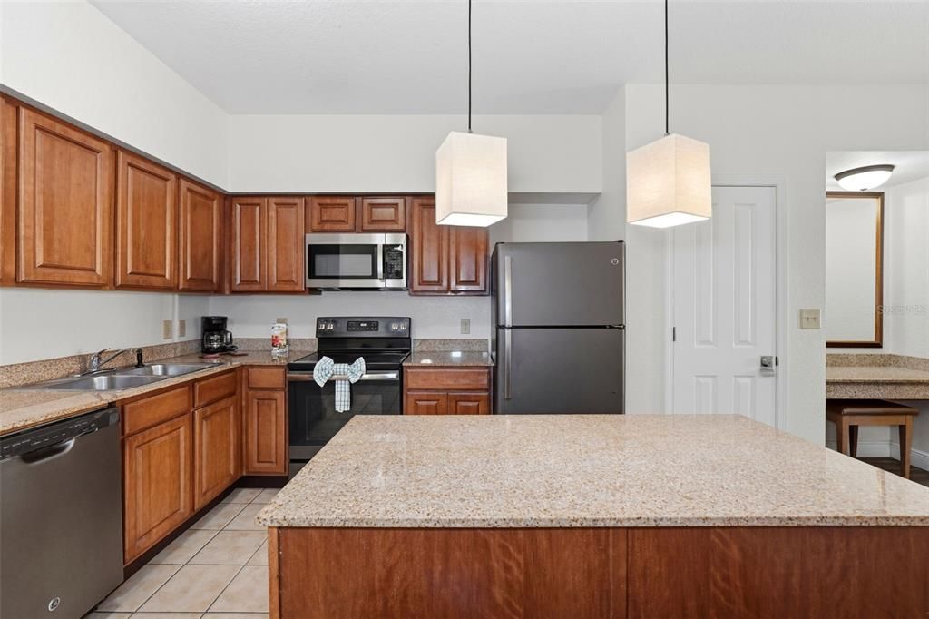 待售: $225,000 (3 贝兹, 2 浴室, 1200 平方英尺)