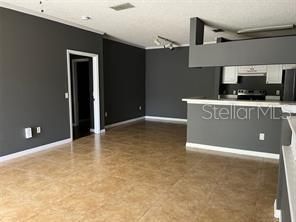 For Rent: $1,600 (2 beds, 2 baths, 1122 Square Feet)