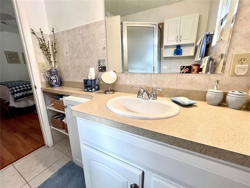 For Sale: $379,900 (3 beds, 2 baths, 1323 Square Feet)