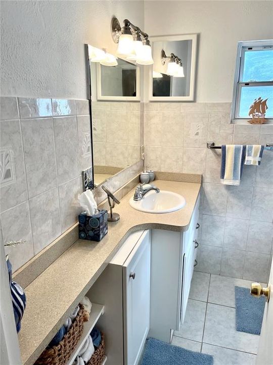 For Sale: $379,900 (3 beds, 2 baths, 1323 Square Feet)