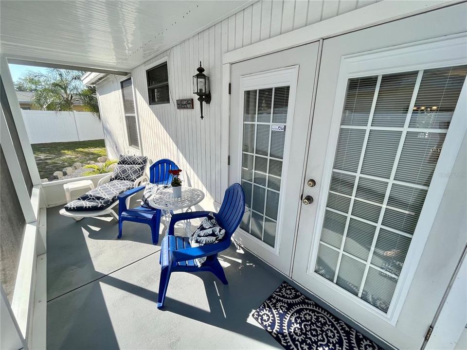 For Sale: $379,900 (3 beds, 2 baths, 1323 Square Feet)