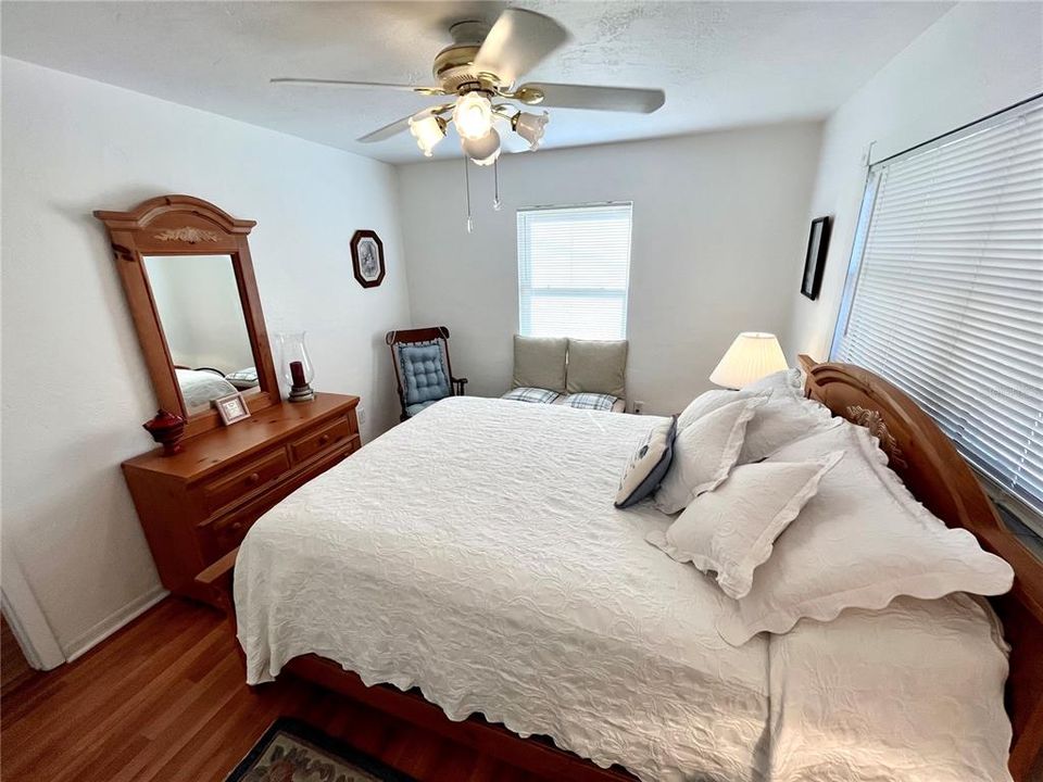 For Sale: $379,900 (3 beds, 2 baths, 1323 Square Feet)