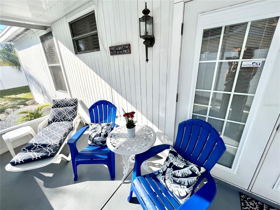 For Sale: $379,900 (3 beds, 2 baths, 1323 Square Feet)