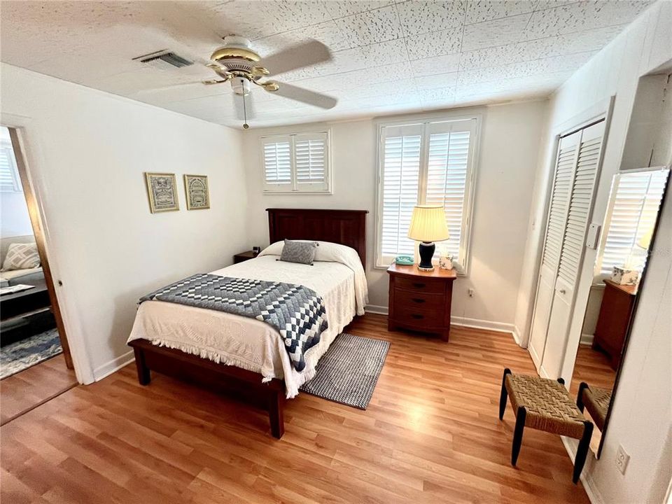 For Sale: $379,900 (3 beds, 2 baths, 1323 Square Feet)