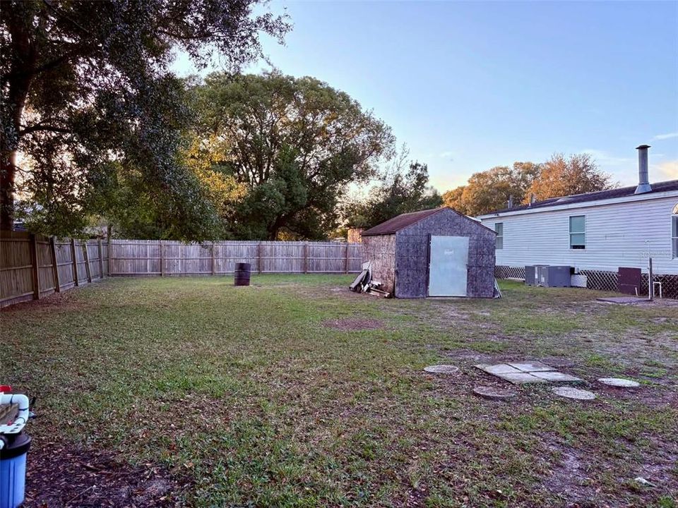Active With Contract: $210,000 (3 beds, 2 baths, 1981 Square Feet)