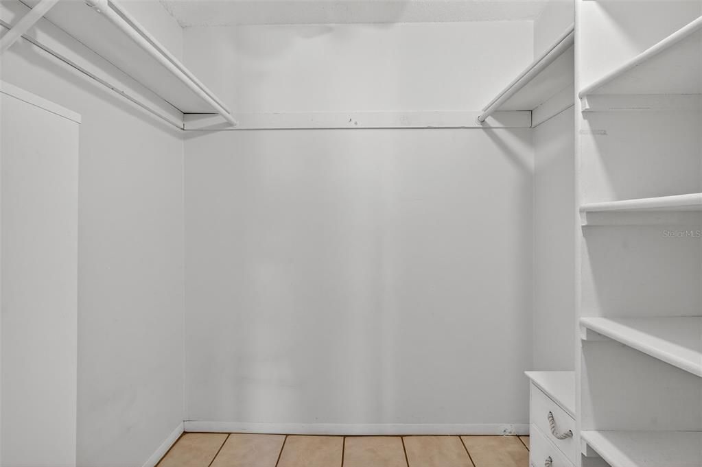 待售: $90,000 (1 贝兹, 1 浴室, 490 平方英尺)