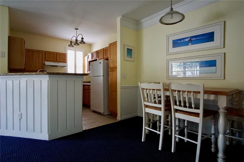 Activo con contrato: $1,250 (1 camas, 1 baños, 834 Pies cuadrados)