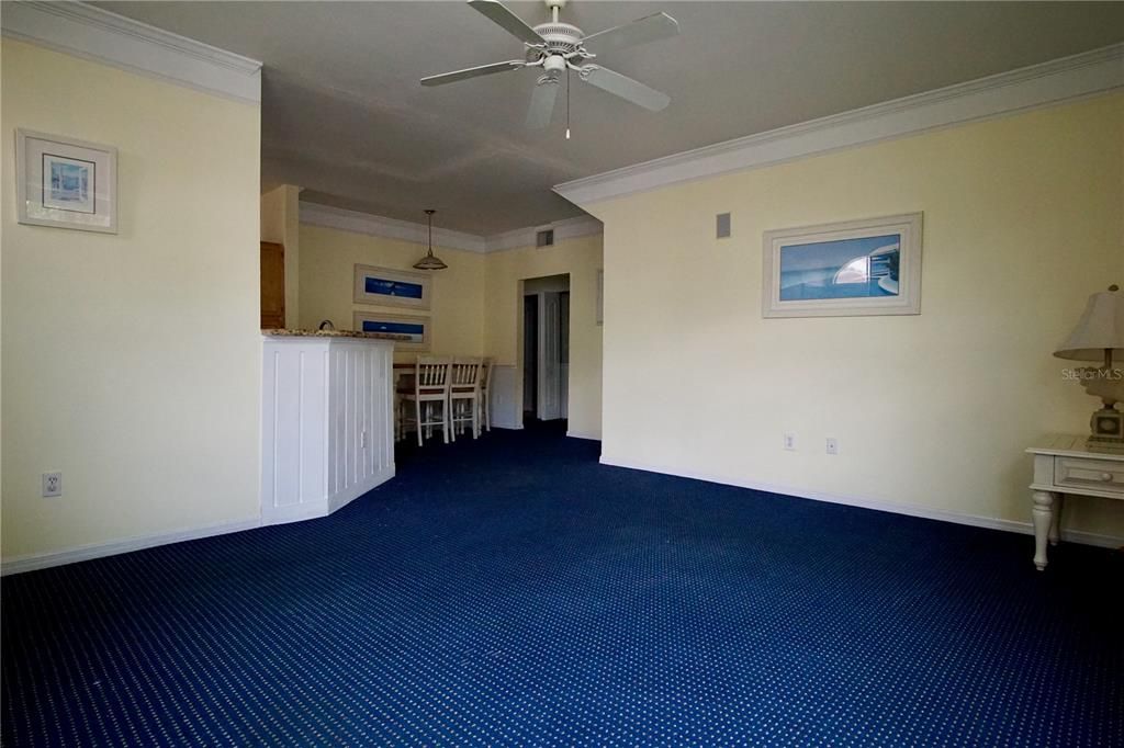 Activo con contrato: $1,250 (1 camas, 1 baños, 834 Pies cuadrados)