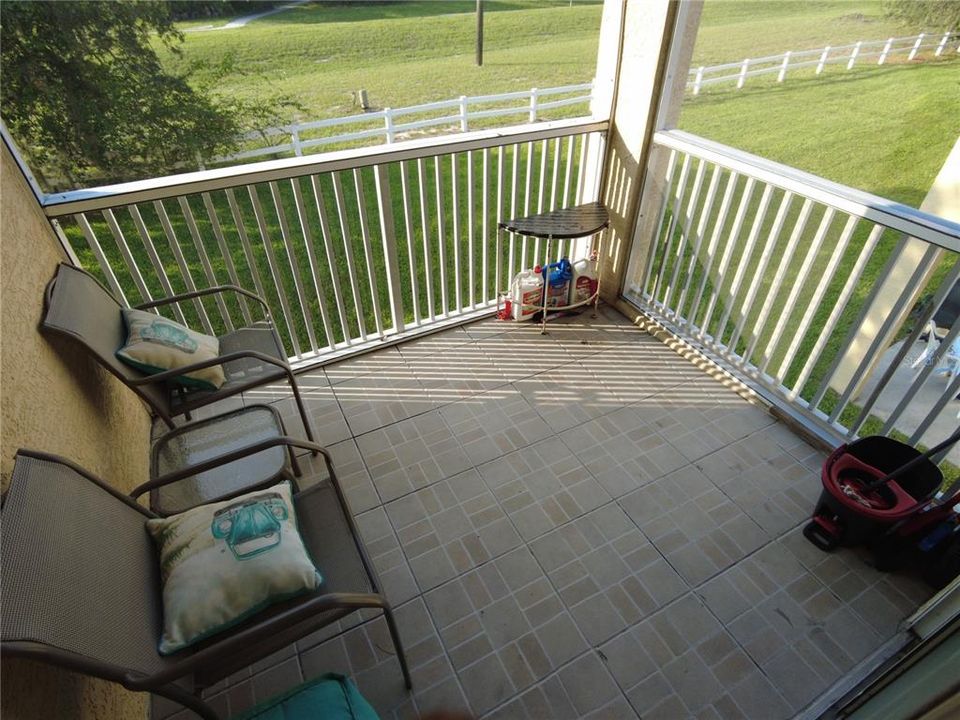 出租: $1,550 (2 贝兹, 2 浴室, 981 平方英尺)