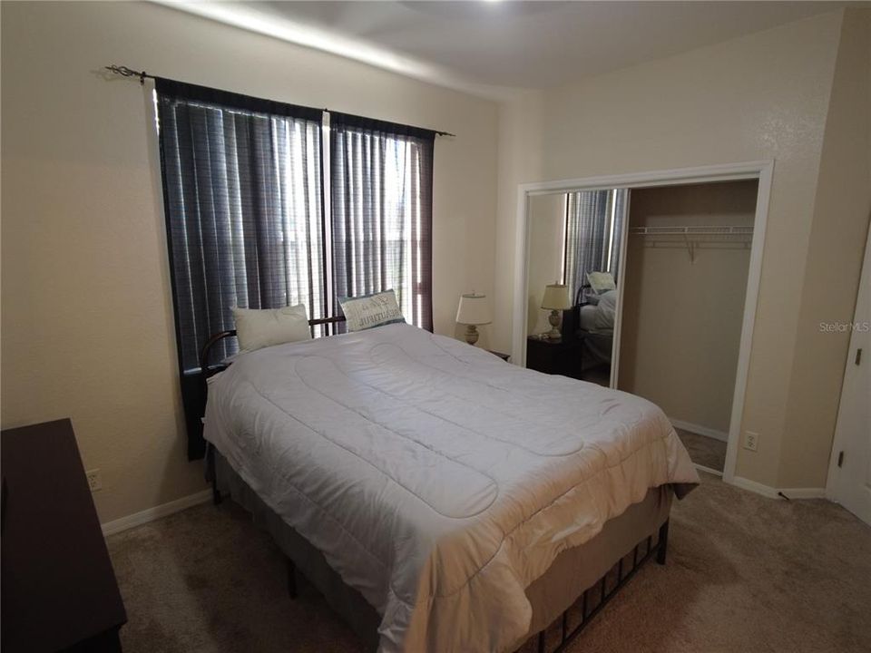 出租: $1,550 (2 贝兹, 2 浴室, 981 平方英尺)