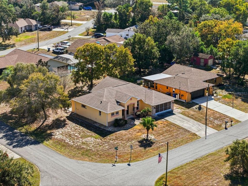 Activo con contrato: $335,000 (3 camas, 2 baños, 1964 Pies cuadrados)