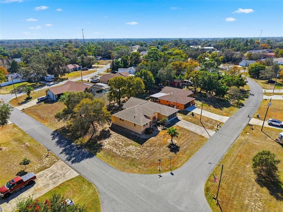 Activo con contrato: $335,000 (3 camas, 2 baños, 1964 Pies cuadrados)