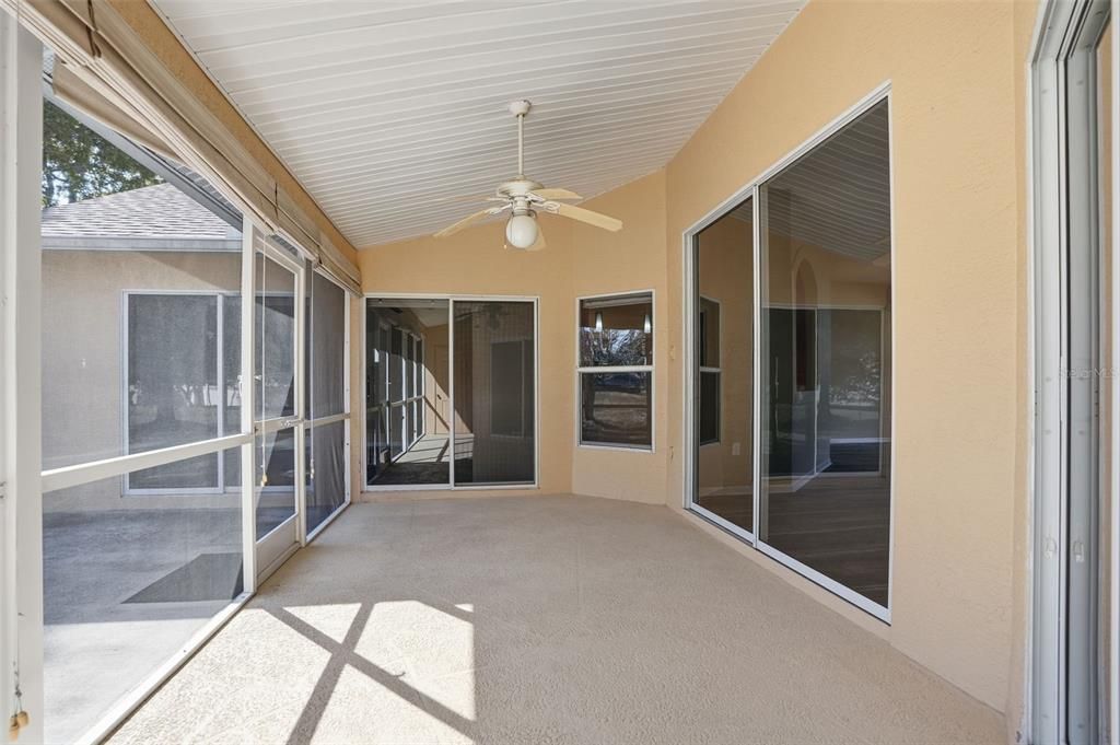 Activo con contrato: $335,000 (3 camas, 2 baños, 1964 Pies cuadrados)