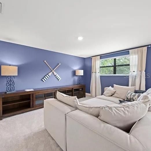 En Venta: $571,000 (5 camas, 4 baños, 3283 Pies cuadrados)