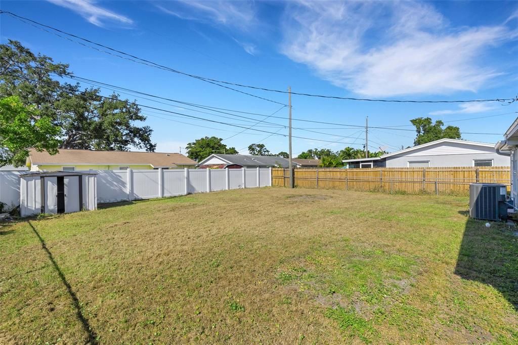 待售: $399,000 (4 贝兹, 2 浴室, 1728 平方英尺)