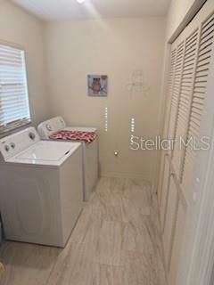 На продажу: $285,000 (3 спален, 2 ванн, 1302 Квадратных фут)