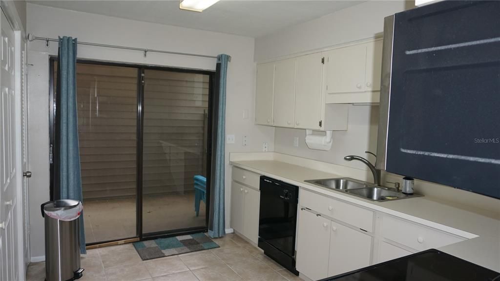 出租: $1,600 (2 贝兹, 2 浴室, 1144 平方英尺)