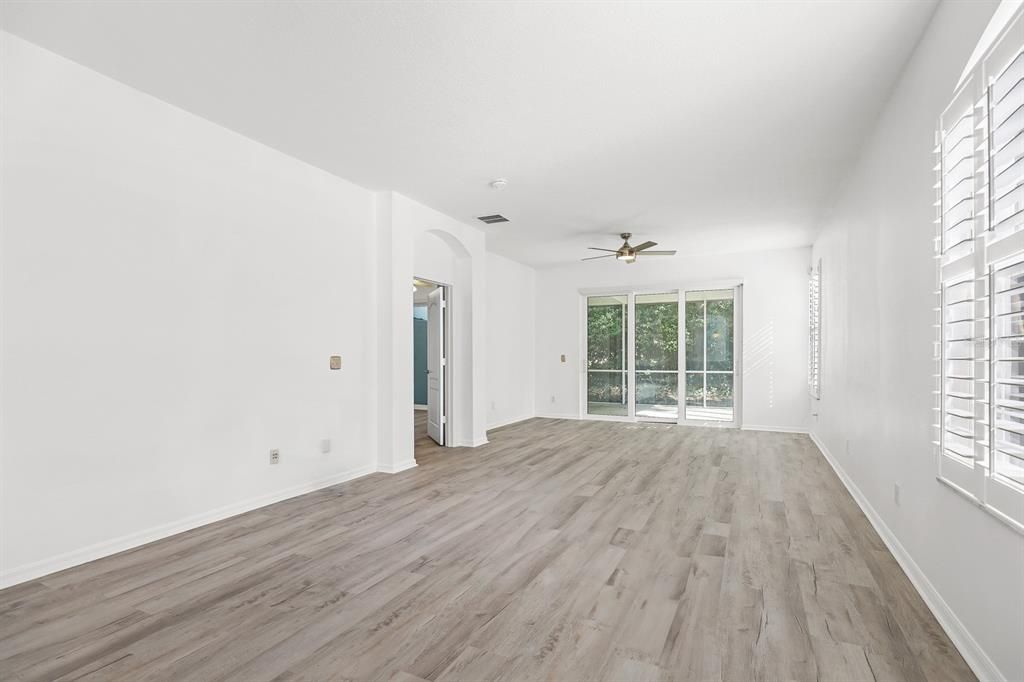 待售: $425,000 (3 贝兹, 2 浴室, 1828 平方英尺)