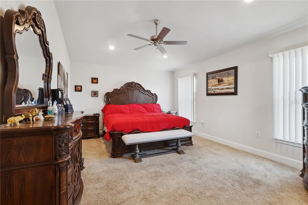 En Venta: $299,000 (3 camas, 2 baños, 1862 Pies cuadrados)