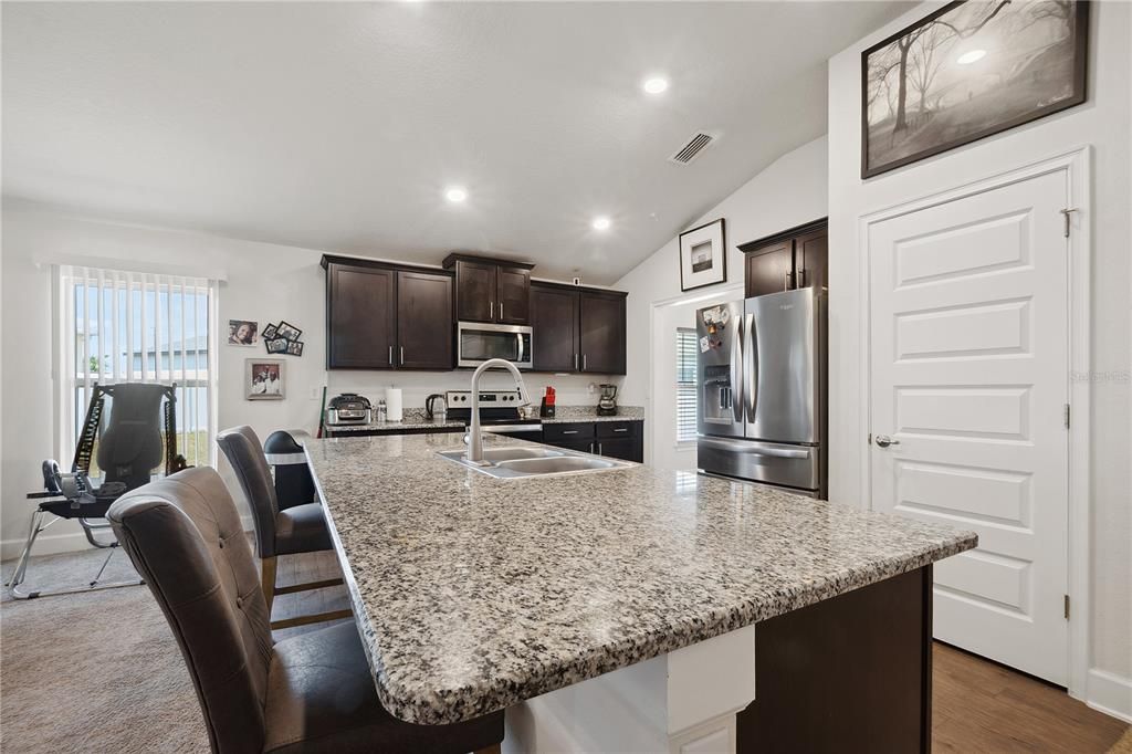 En Venta: $299,000 (3 camas, 2 baños, 1862 Pies cuadrados)