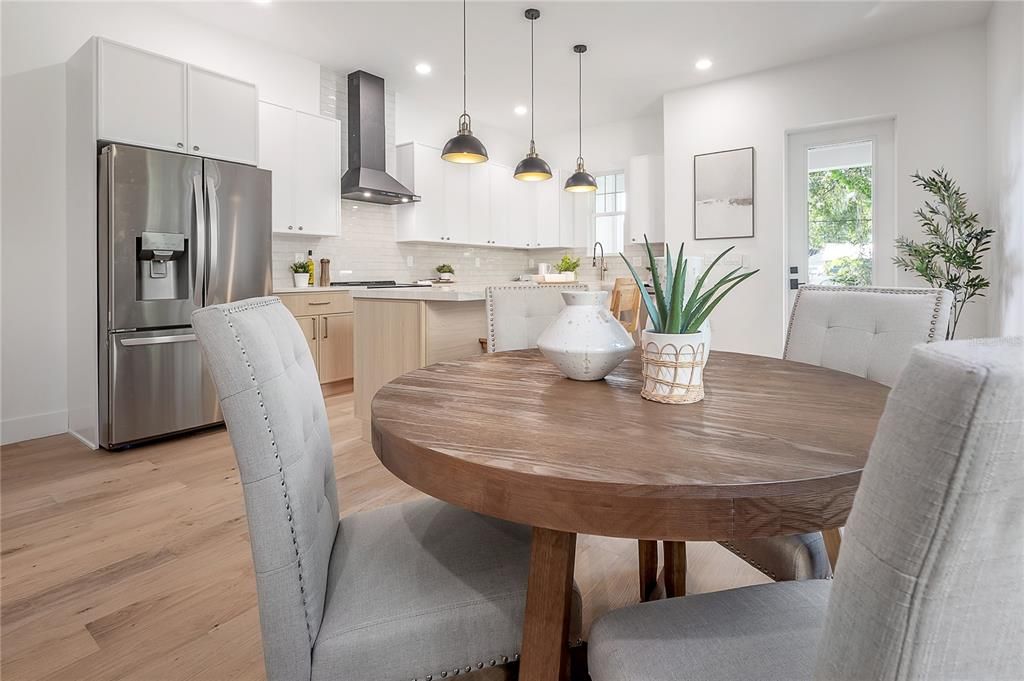 For Sale: $650,000 (3 beds, 2 baths, 2097 Square Feet)