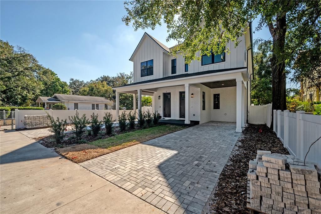 For Sale: $650,000 (3 beds, 2 baths, 2097 Square Feet)