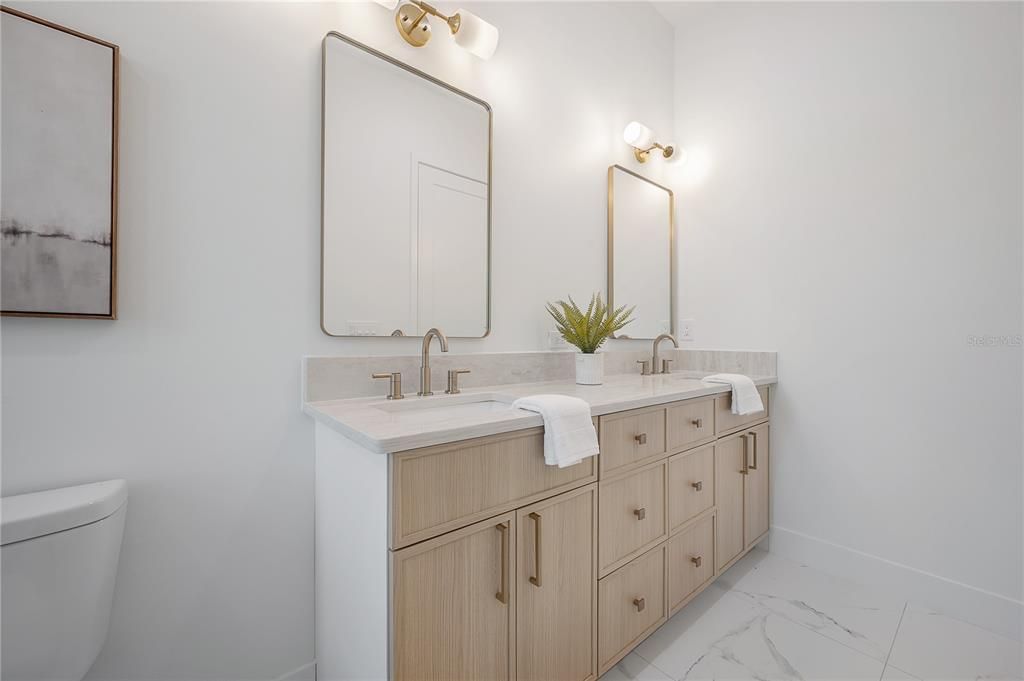 For Sale: $650,000 (3 beds, 2 baths, 2097 Square Feet)