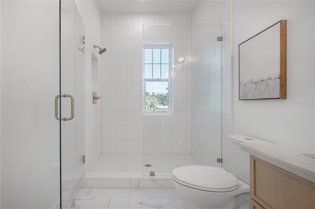 For Sale: $650,000 (3 beds, 2 baths, 2097 Square Feet)