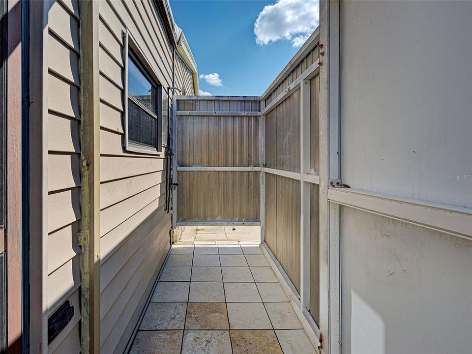 待售: $149,000 (2 贝兹, 2 浴室, 1247 平方英尺)