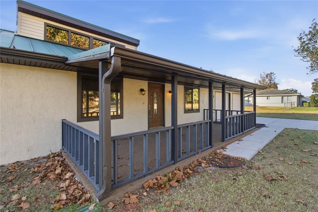 Active With Contract: $335,000 (3 beds, 2 baths, 1248 Square Feet)