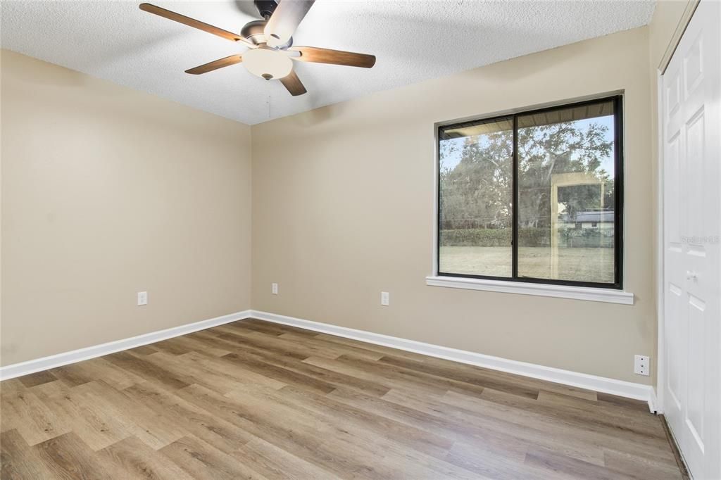 Active With Contract: $335,000 (3 beds, 2 baths, 1248 Square Feet)