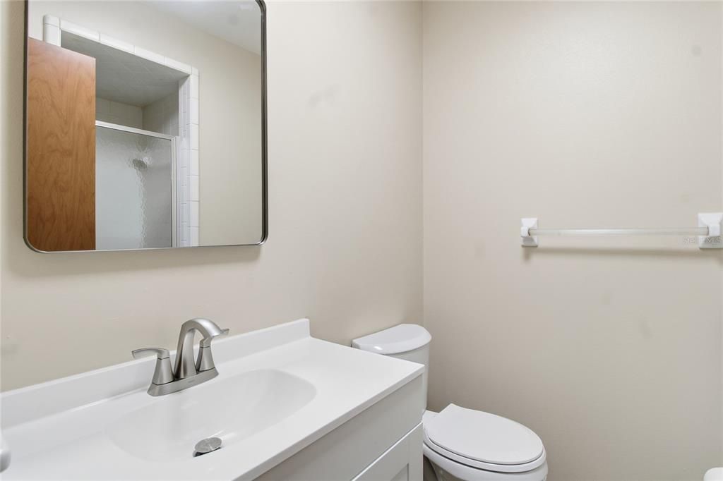 Active With Contract: $335,000 (3 beds, 2 baths, 1248 Square Feet)