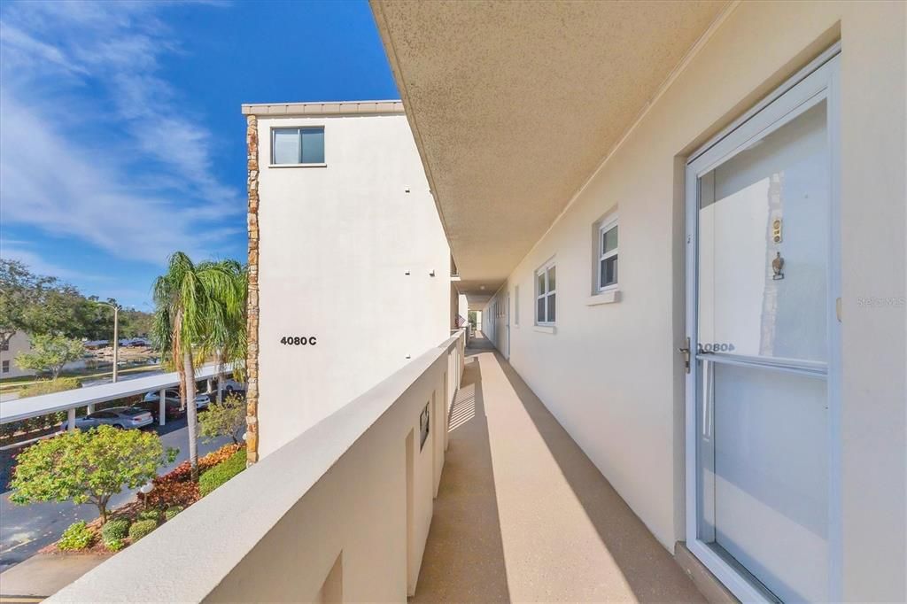 待售: $185,000 (2 贝兹, 2 浴室, 1008 平方英尺)