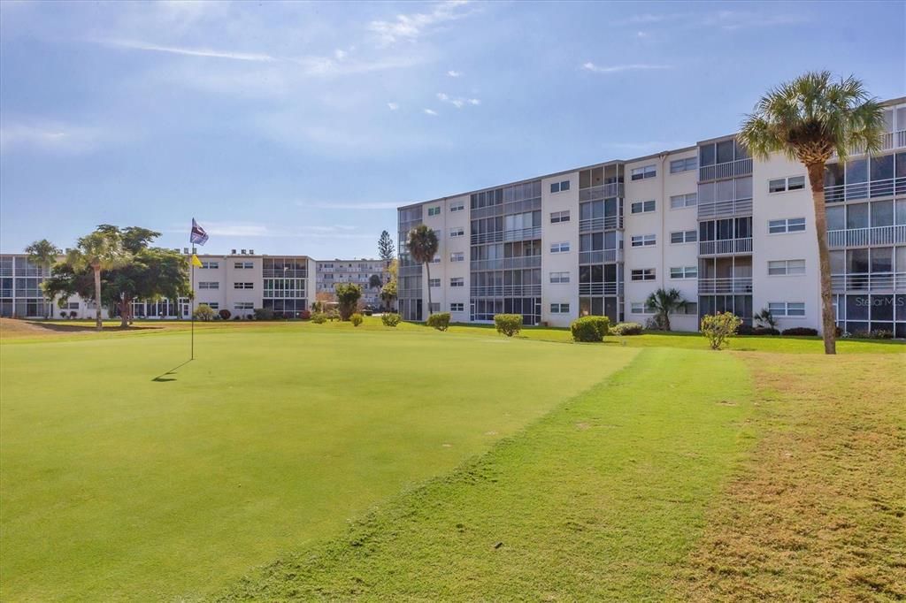 待售: $185,000 (2 贝兹, 2 浴室, 1008 平方英尺)