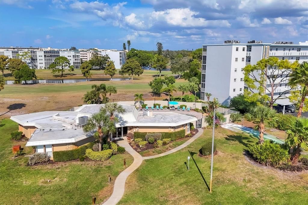 待售: $185,000 (2 贝兹, 2 浴室, 1008 平方英尺)