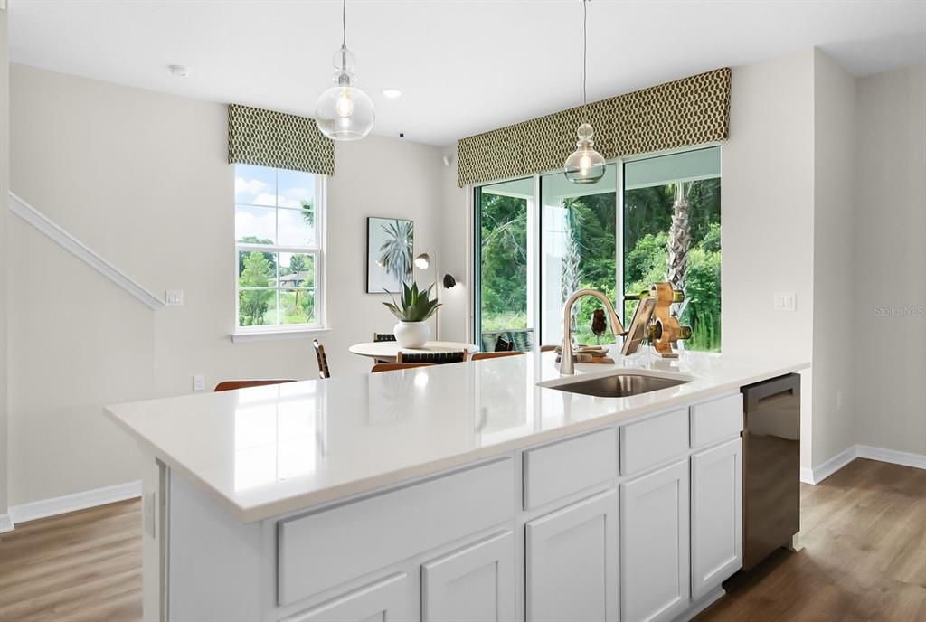 For Sale: $295,990 (3 beds, 2 baths, 1663 Square Feet)