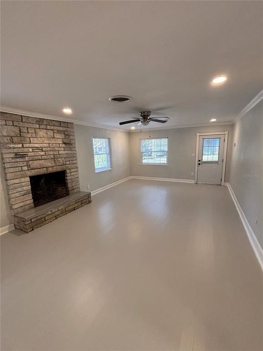 En Venta: $545,000 (4 camas, 3 baños, 2064 Pies cuadrados)