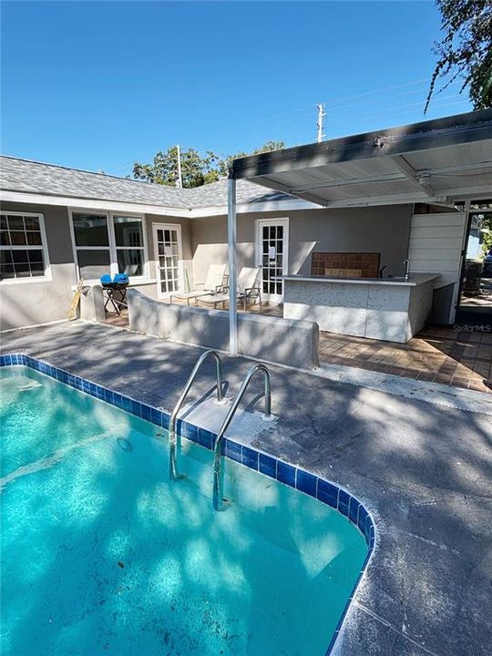 En Venta: $545,000 (4 camas, 3 baños, 2064 Pies cuadrados)