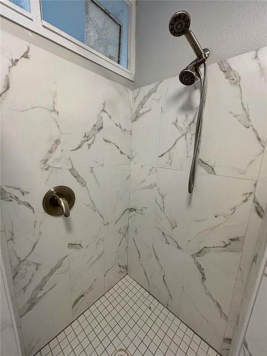 En Venta: $545,000 (4 camas, 3 baños, 2064 Pies cuadrados)