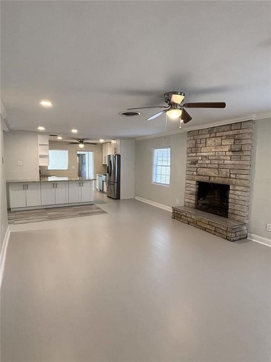 En Venta: $545,000 (4 camas, 3 baños, 2064 Pies cuadrados)