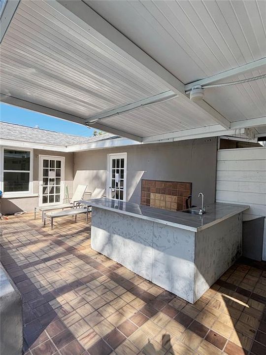 En Venta: $545,000 (4 camas, 3 baños, 2064 Pies cuadrados)